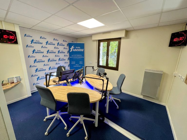 Les coulisses de Radio Fidélité