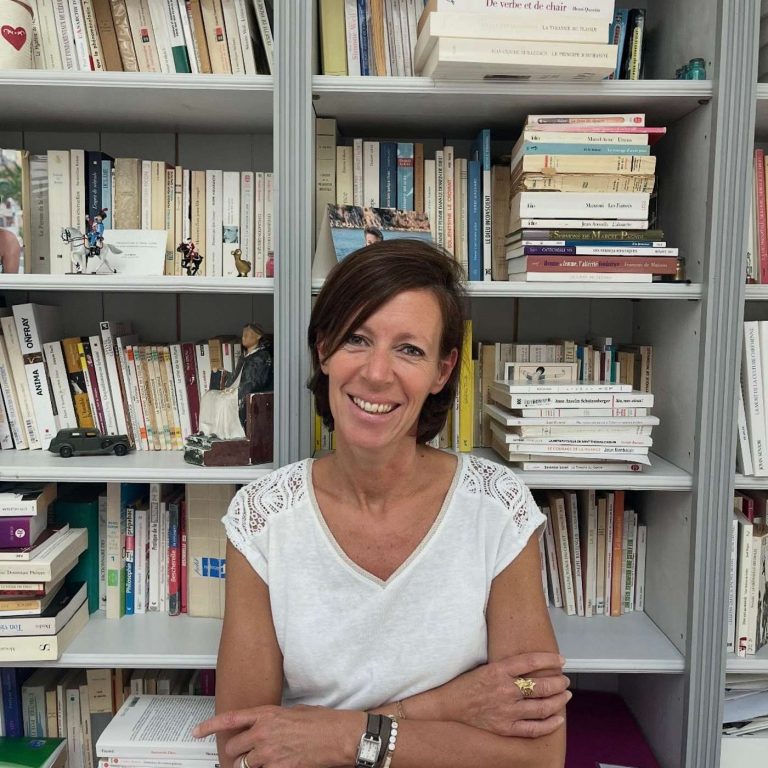 "La joie, c’est les autres" : Marion Lucas, philosophe et autrice de "Eloge de l’altérité"