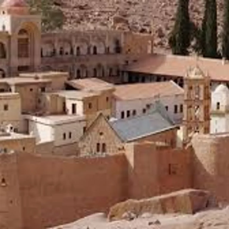 Le monastère sainte Catherine du Sinaï, par Jean-Marc Joubert, professeur de littérature à l’Institut catholique de Vendée.