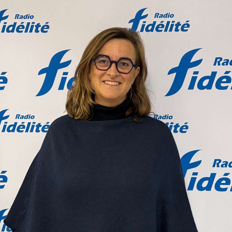 Mobilisation pour la Journée internationale des migrants avec Caroline Saint-Bonnet, coordinatrice de JRS