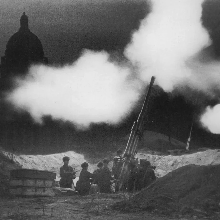 Leningrad assiégée, Chostakovitch en musique