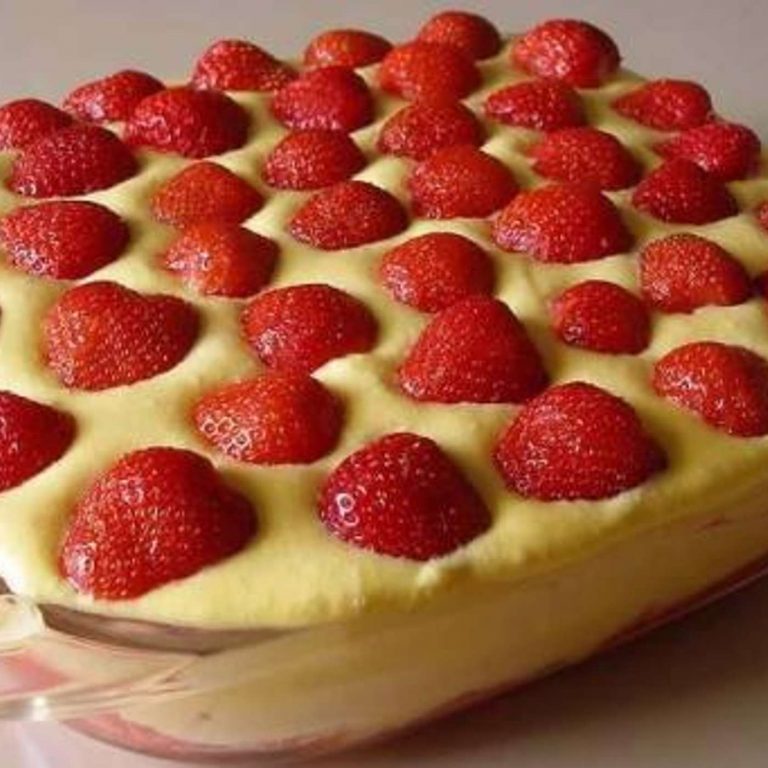 Tiramisu fraises et rhubarbe