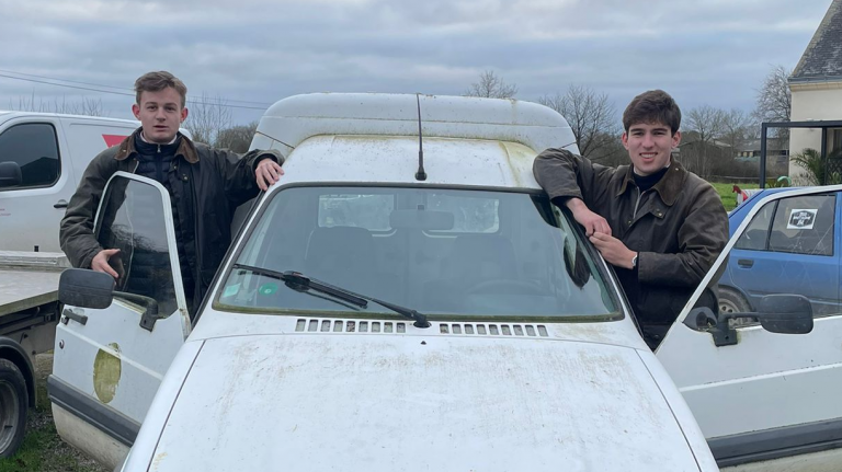 Le voyage de deux jeunes chrétiens : direction l'Arménie